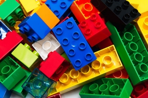 Assorted lego bricks